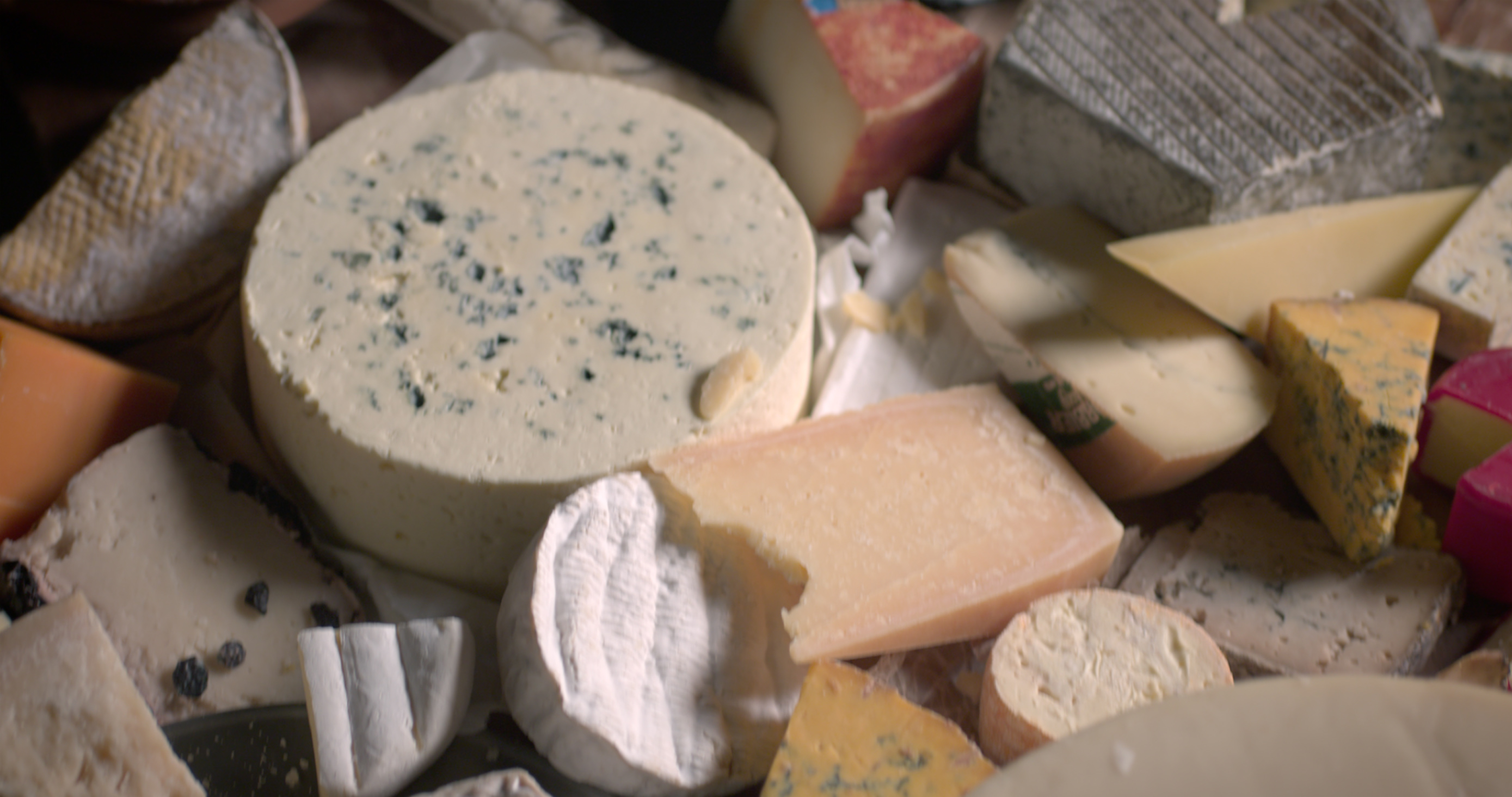 Förvara och servera ost på rätt sätt